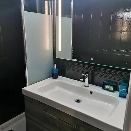 Yumbo Apartment
